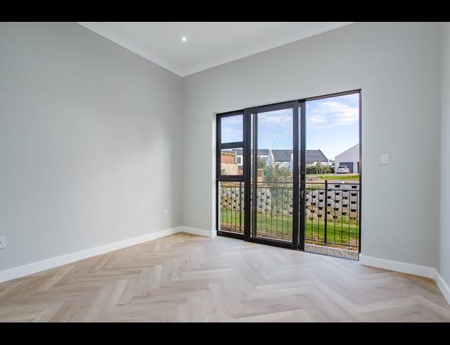 3 BEDROOM HOUSE FOR SALE IN PAARL VALLEIJ LIFESTYLE ESTATE